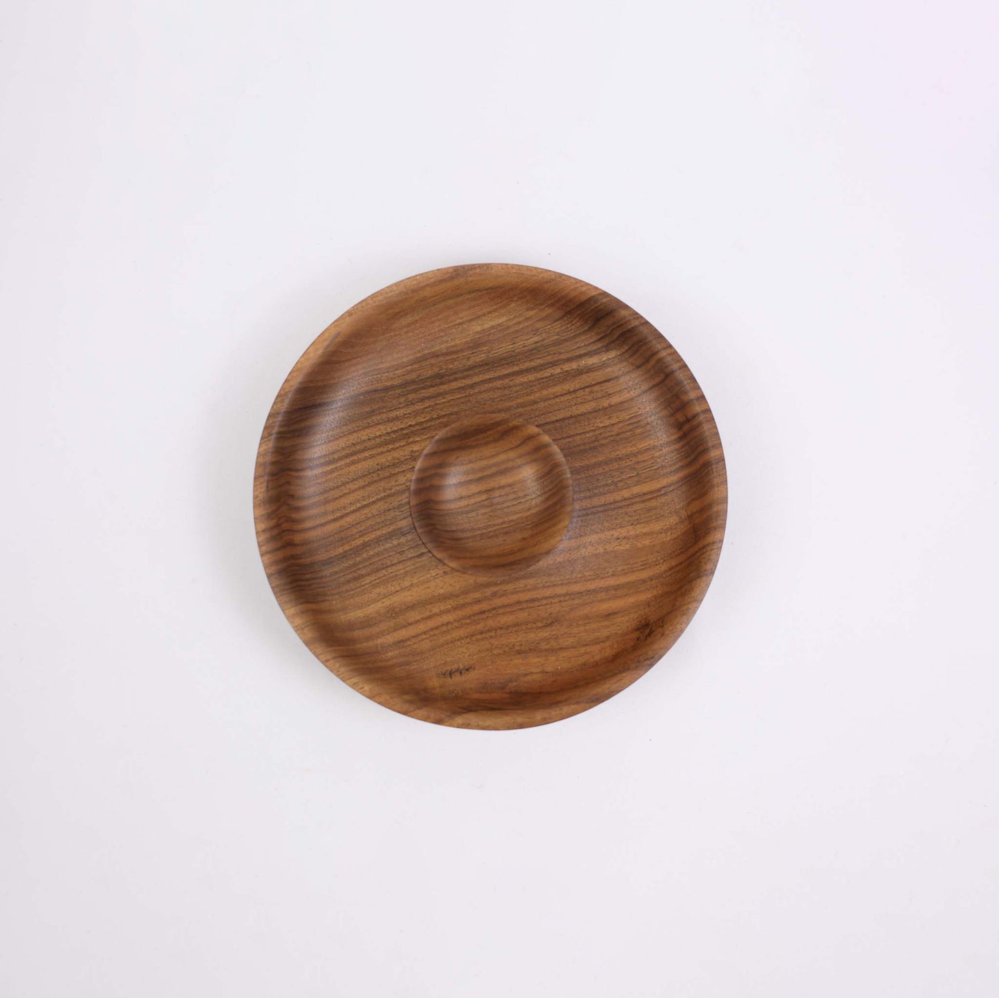 Shallow Wooden Bowl With Built-in Salt Shaker (walnut)