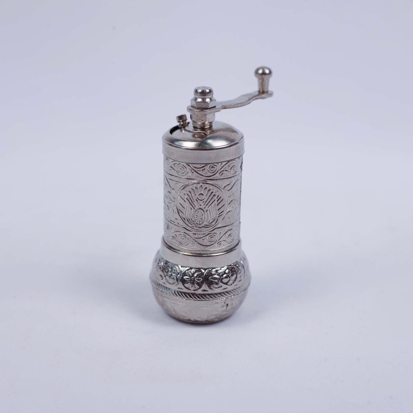 Oriental Metal Grinder (satin silver)