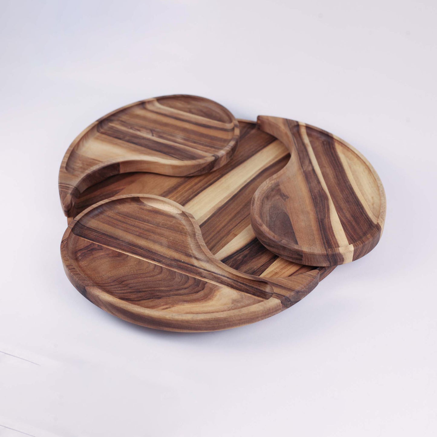 Round Wooden Platter with 3 Removable Divisions